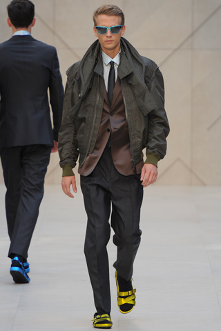 Burberry Prorsum / - 2013